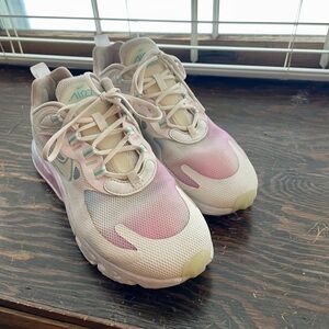 Nike Women's Sneakers in Cream and Pink